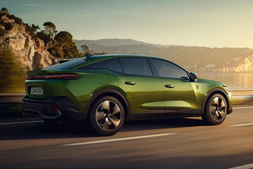 _0001_Peugeot-new-408-fastback-car-sales-aldershot-hampshire-media-_0044