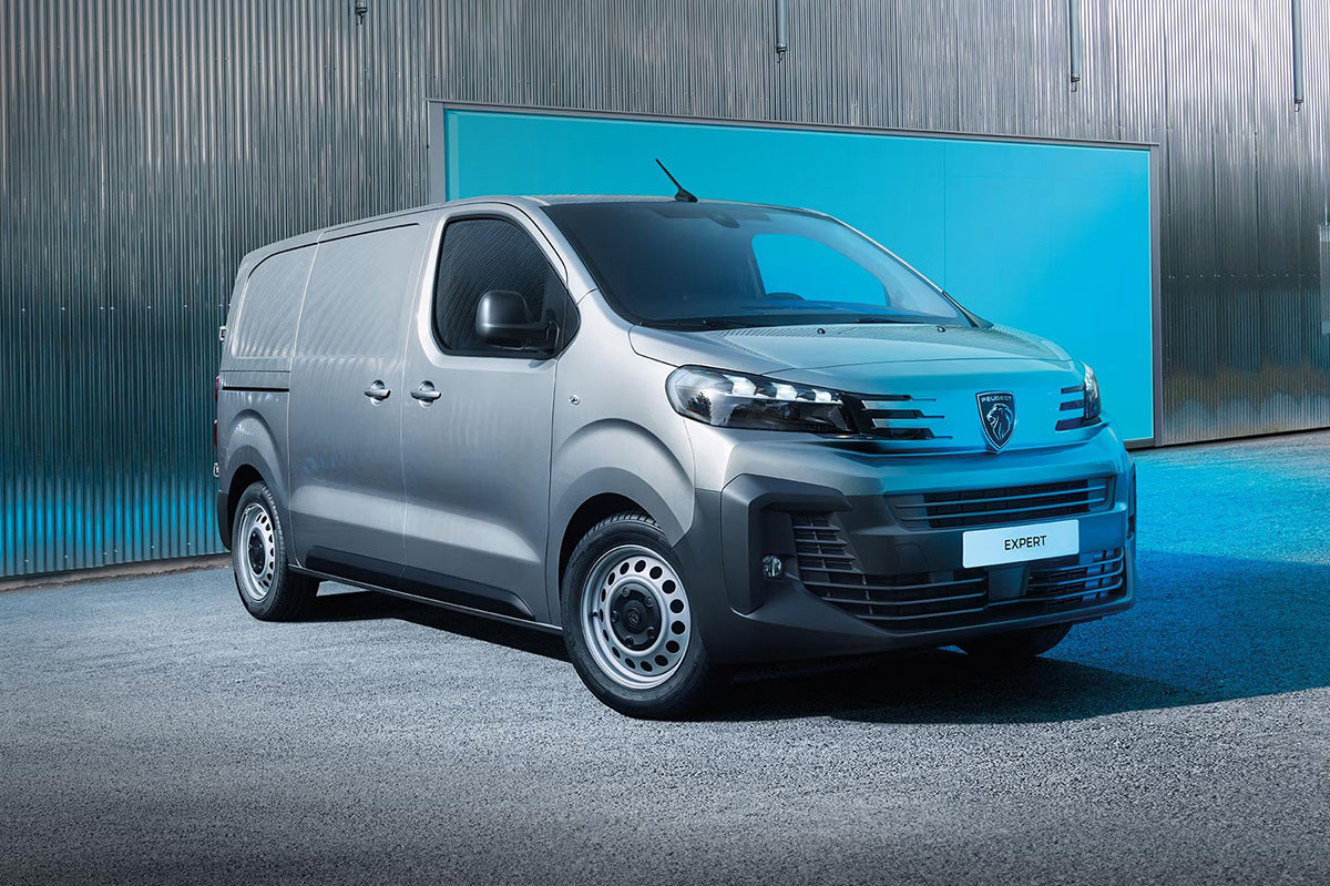 peugeot-expert-hp-van-sales-aldershot-uk-jump
