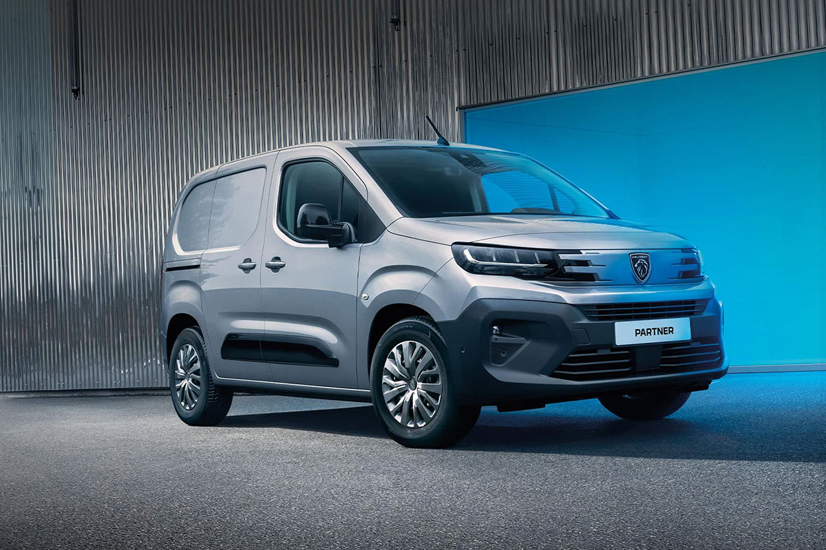 peugeot-partner-hp-van-sales-aldershot-uk-jump