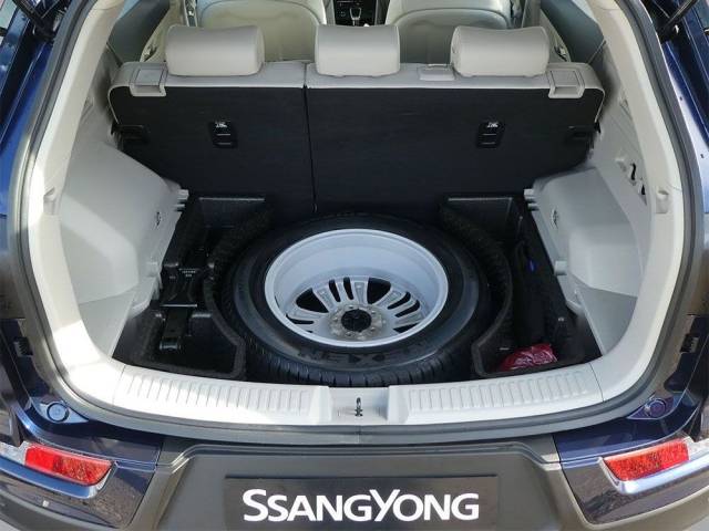 ssangyong-korando-spare-wheel-kit-accessories