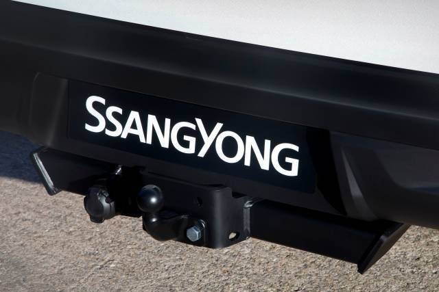 ssangyong-musso-pick-up-accessories-fixed-towbar