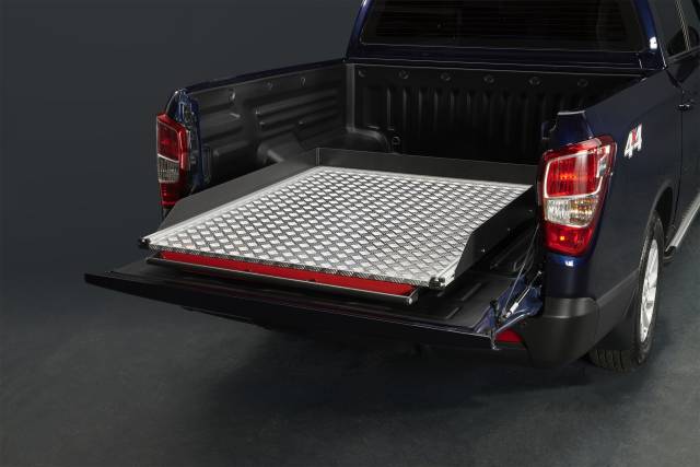 ssangyong-musso-rhino-lwb-pick-up-accessories-sliding-load-bed